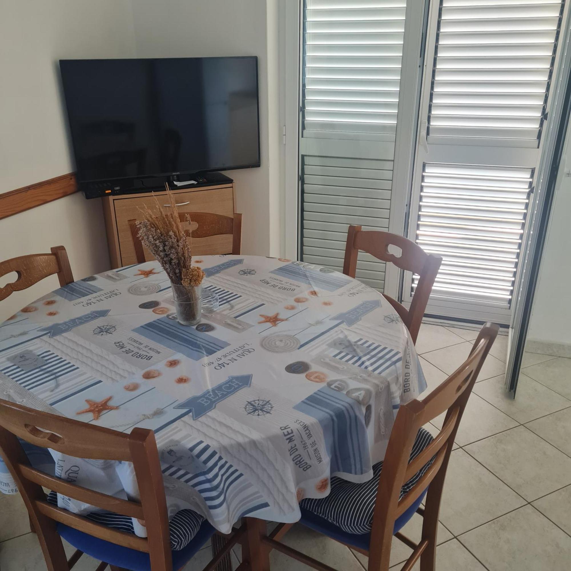Apartment Karuza Rukavac Vis Habitación foto