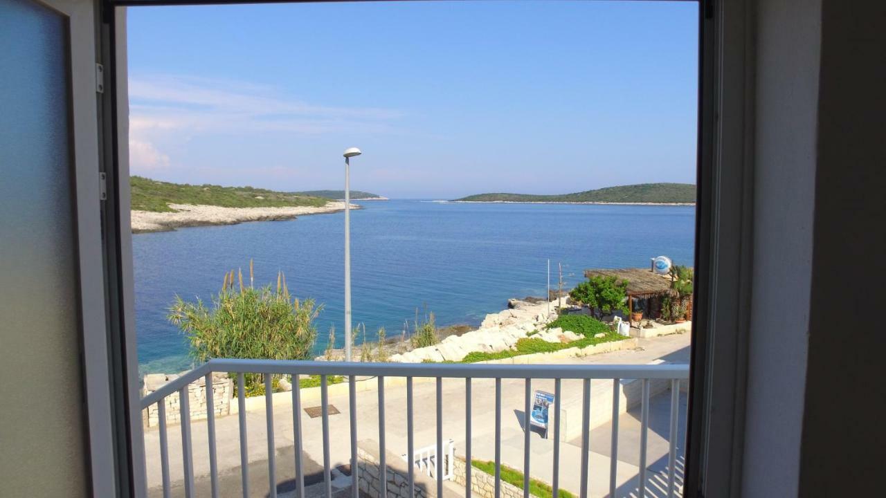 Apartment Karuza Rukavac Vis Exterior foto